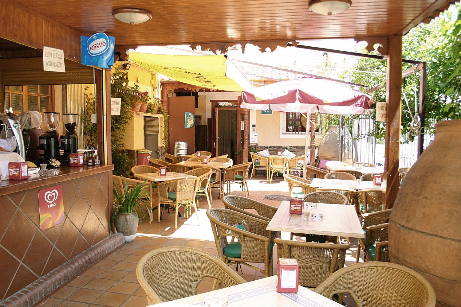 Hostal Restaurante La Muralla Canete  Extérieur photo