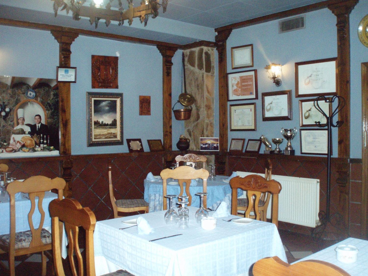 Hostal Restaurante La Muralla Canete  Extérieur photo